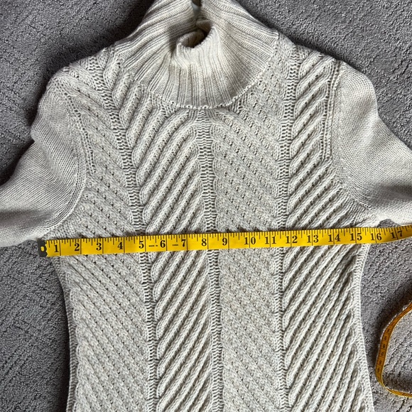 Vince Yak Wool Blend Chevron Knit Turtleneck Sweater XXS - Picture 10 of 12